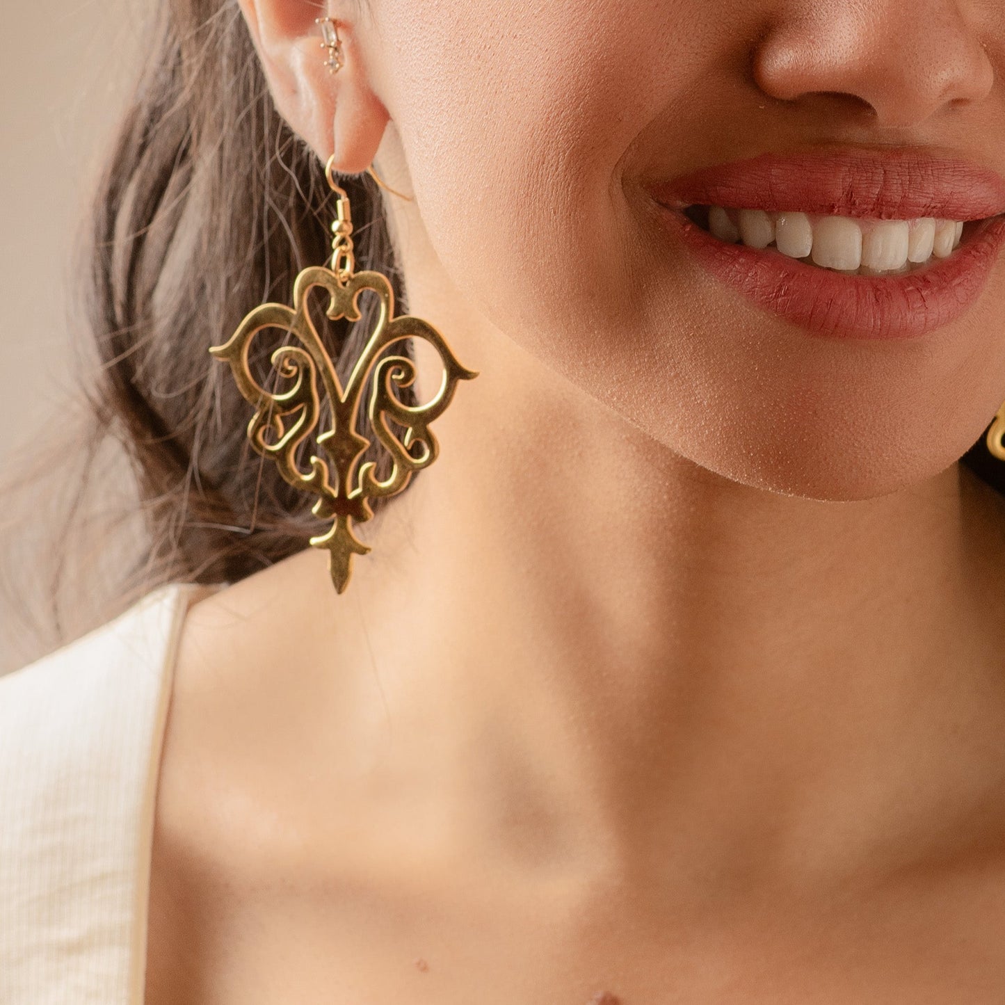 Hidden Majesty Earrings